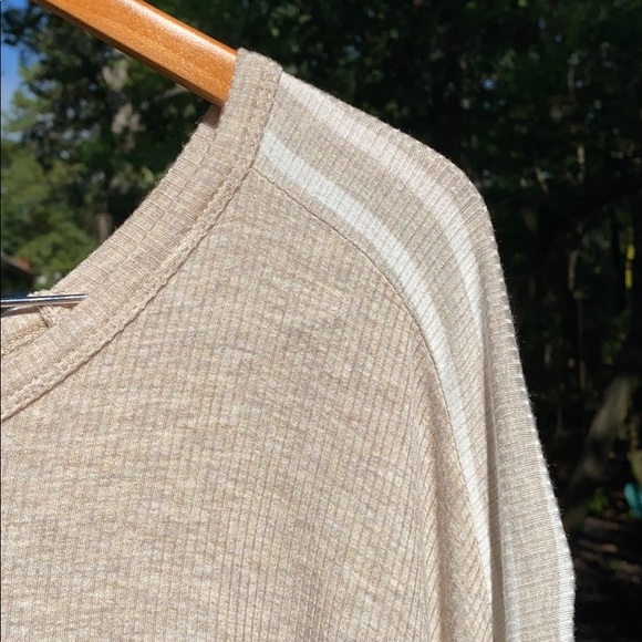 PPLA flowy top - Picture 3 of 4